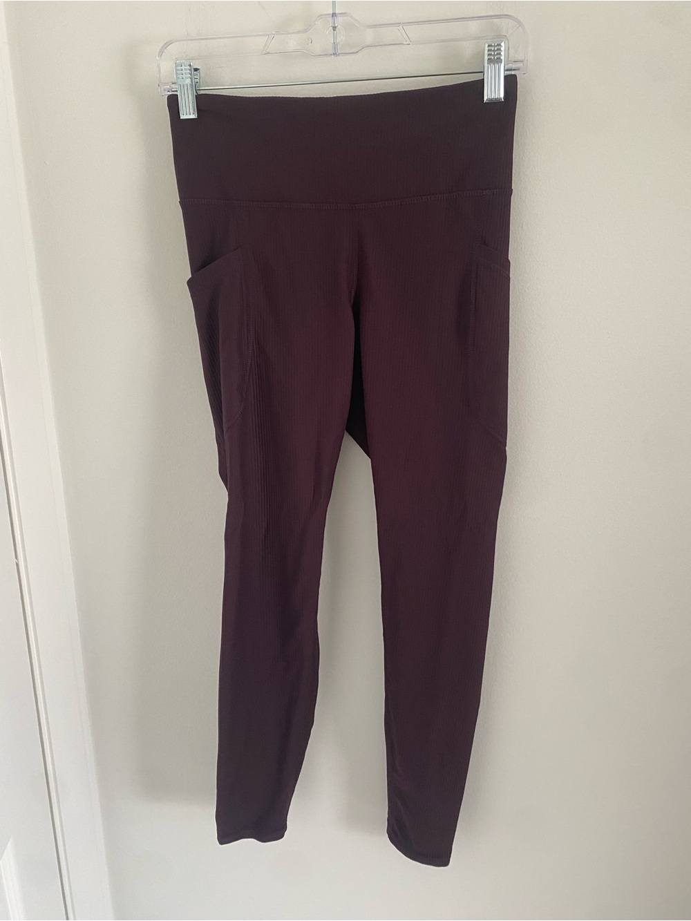 Old Navy High-Waist Ribbed Leggings with Side Pockets